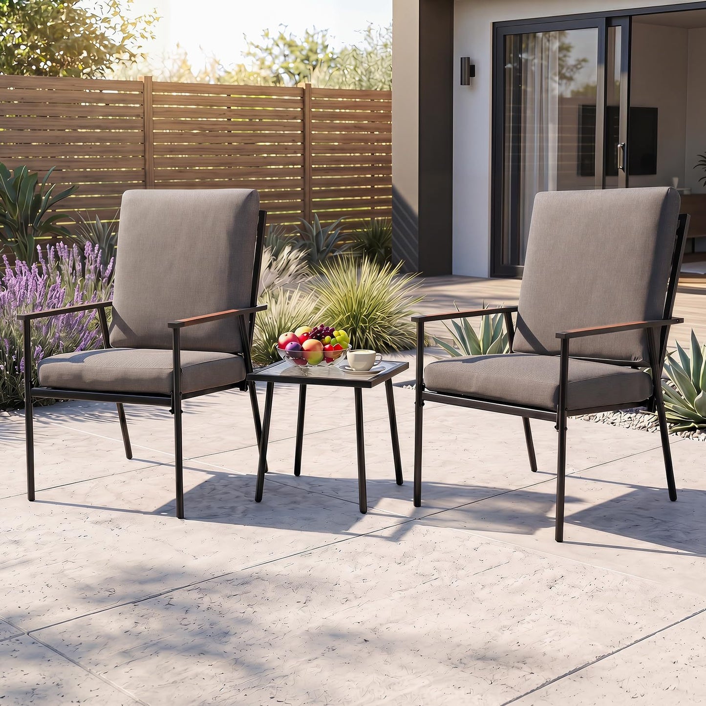 Costway 3-Delige Tuinmeubelset Balkonmeubels met 2 Stoelen met Metalen Frame en een Tafel met Glazen Blad Bistroset Inclusief Kussens Grijs