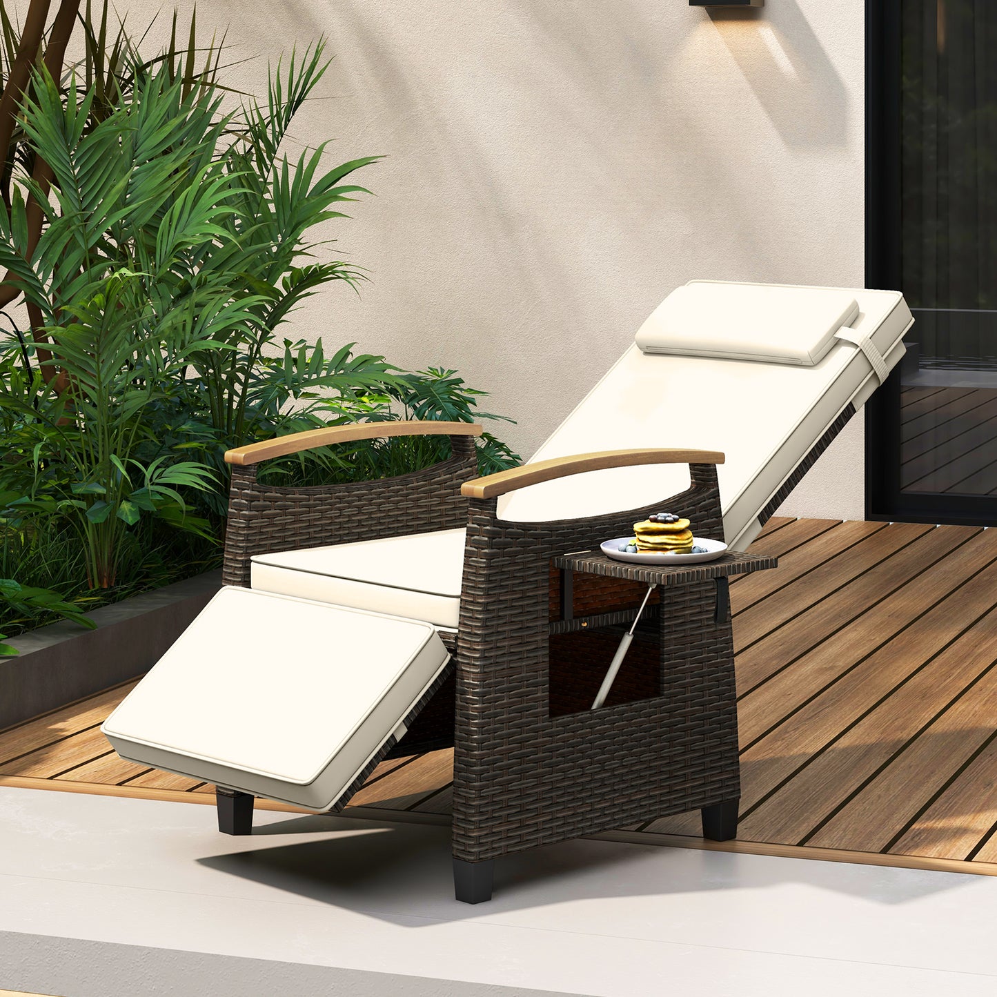 Costway Relaxstoel van Rattan met Zachte Kussens Verstelbare Rugleuning en Voetensteun Wit