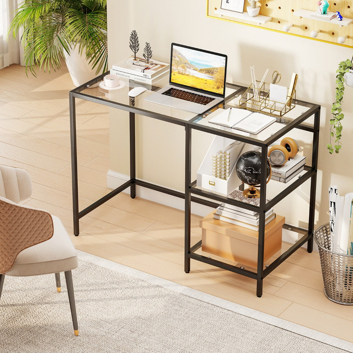 LIVSK Bureau - Ruime Werkruimte 106x51cm - Robuust Metalen Frame - Krasvast Gehard Glas - Goud/Zwart