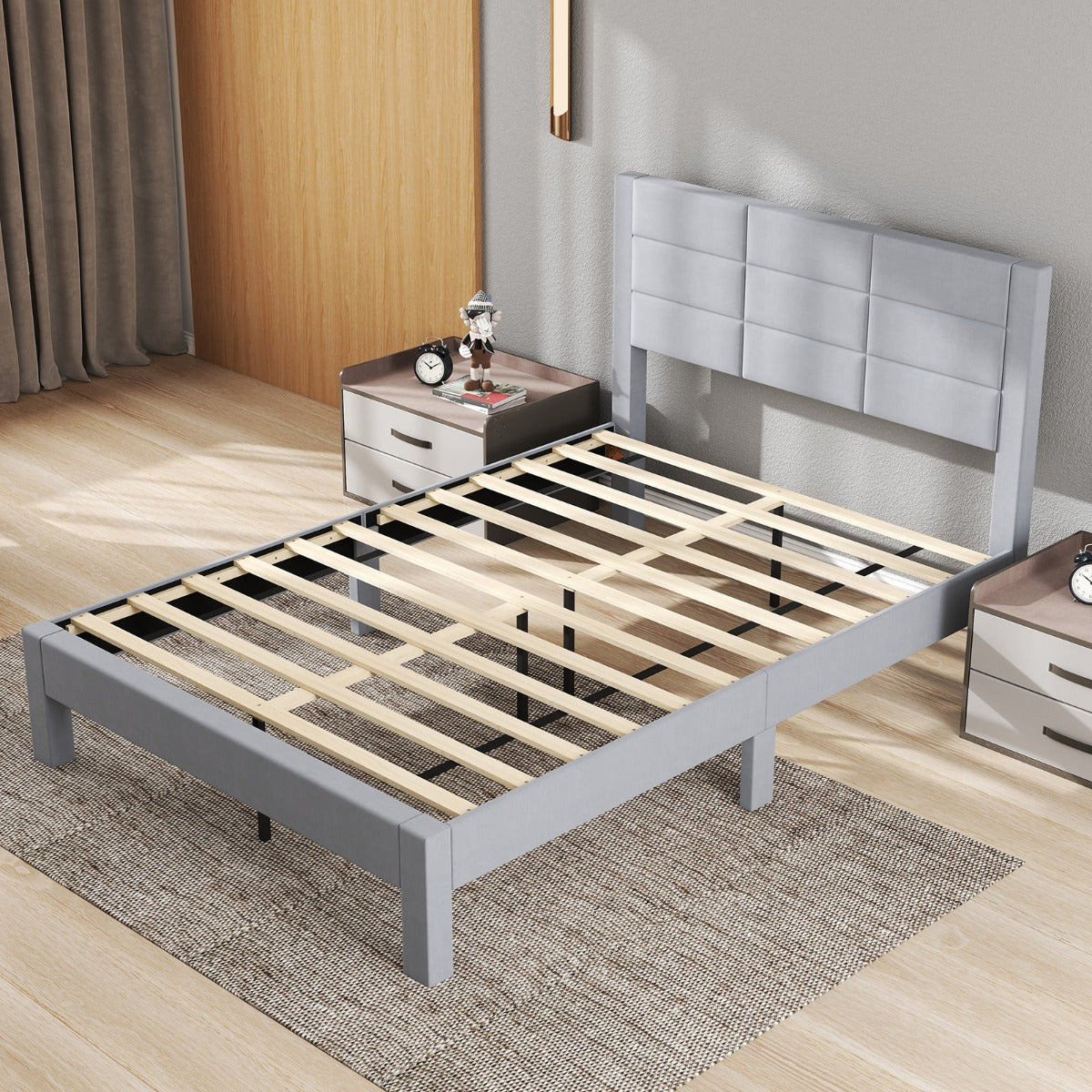 LIVSK Fluwelen Tweepersoonsbed - 200 x 140 cm - Luxe Schuimvulling - Houten Latten - Tot 250 kg - Grijs