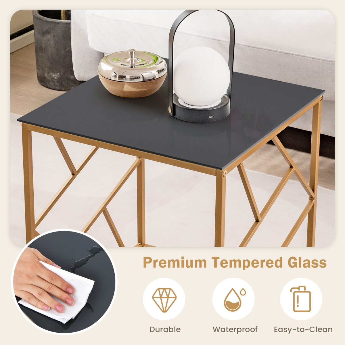 LIVSK Vierkante Bijzettafel - Gehard Glas - Goudkleurig Frame - Compact en Elegant - 50 x 50 x 55 cm - Zwart en goud