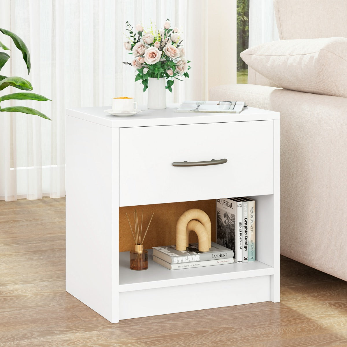LIVSK Modern Nachtkastje - Uitschuifbare Lade & Open Plank - Stevige Constructie - Ruimtebesparend - 38,5 x 28 x 40,5 cm - Bruin
