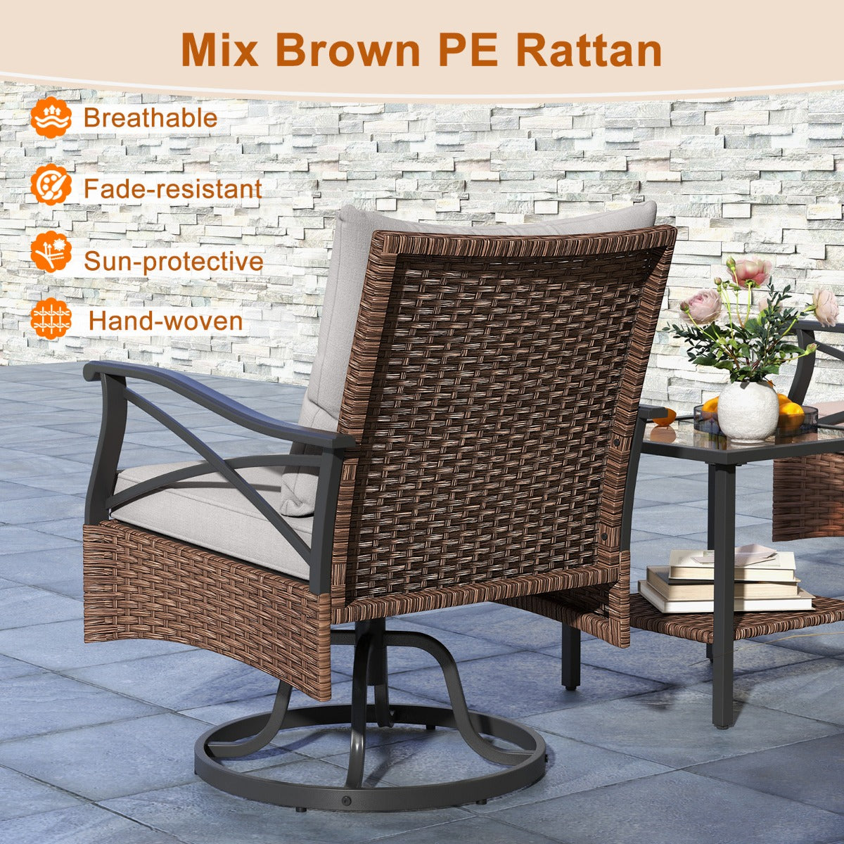 Costway 3-Delige Terrasmeubelset Rotan Tuinmeubelen met Twee 360° Draaibare Gestoffeerde Schommelstoelen en 1 Salontafel van Gehard Glas