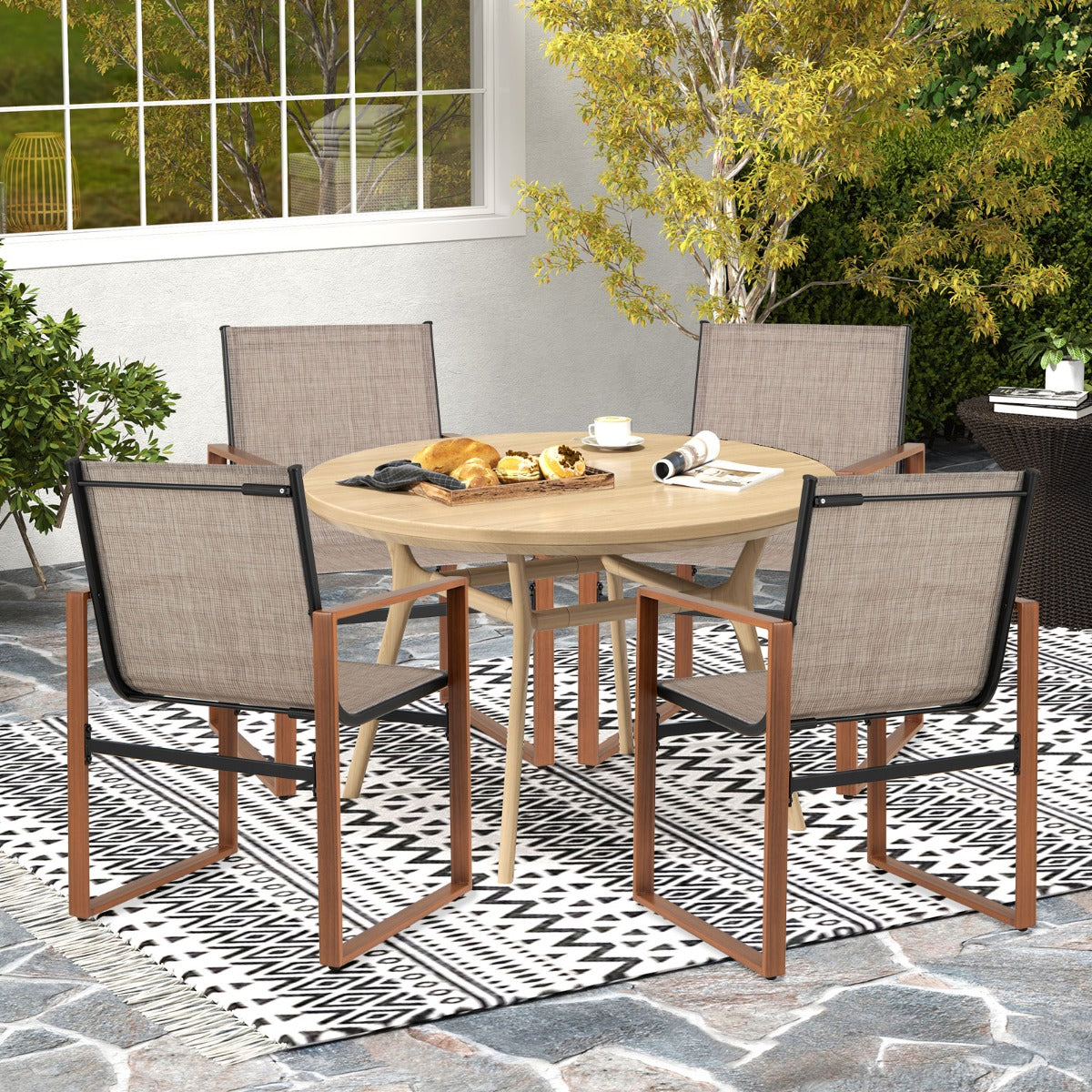 Costway Set van 2 Eetstoelen voor Buiten Terrasstoel Ademende Zitting en Rugleuning Metalen Frame Stoffen Stoel voor Tuin-Bruin
