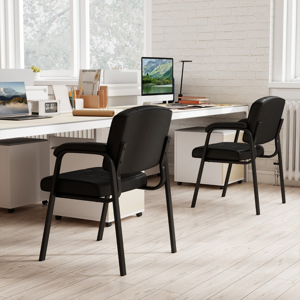 LIVSK Groot en Hoog Gastenstoelen - Ergonomisch Ontwerp - Kunstleren Bekleding - Tot 180 kg - Inclusief Voetkussens - Zwart