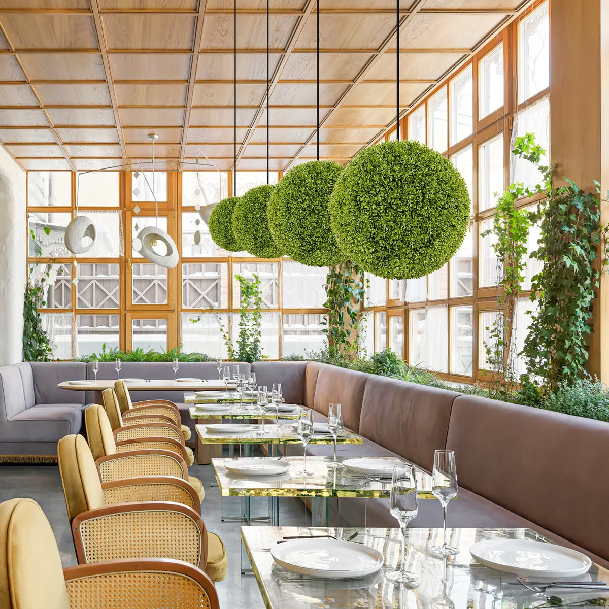 LIVSK Decoratieve Kunstplantenbollen Set van 2 - Onderhoudsvrij - Eenvoudige Installatie - UV-Bestendig - Groen