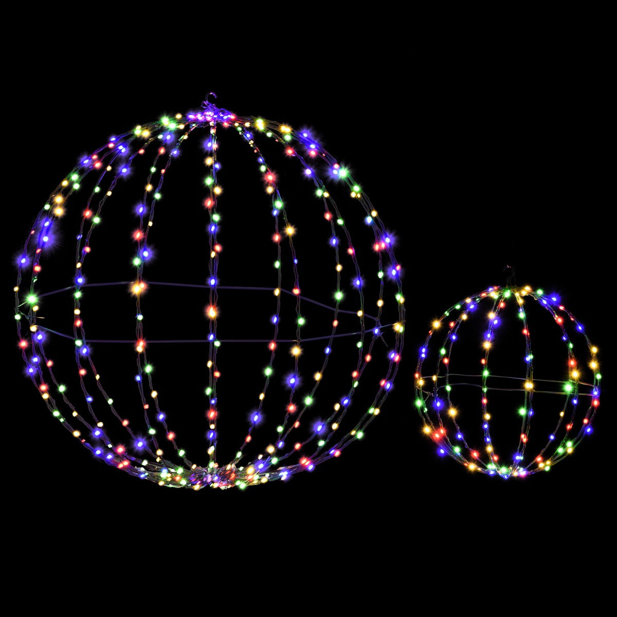 LIVSK LED-Kerstballen met Metalen Frame - 440 Gekleurde LED's - Weerbestendig - Hangend of Staand - 30 en 56 cm -