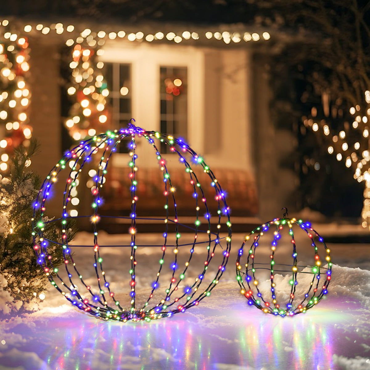 LIVSK LED-Kerstballen met Metalen Frame - 440 Gekleurde LED's - Weerbestendig - Hangend of Staand - 30 en 56 cm -