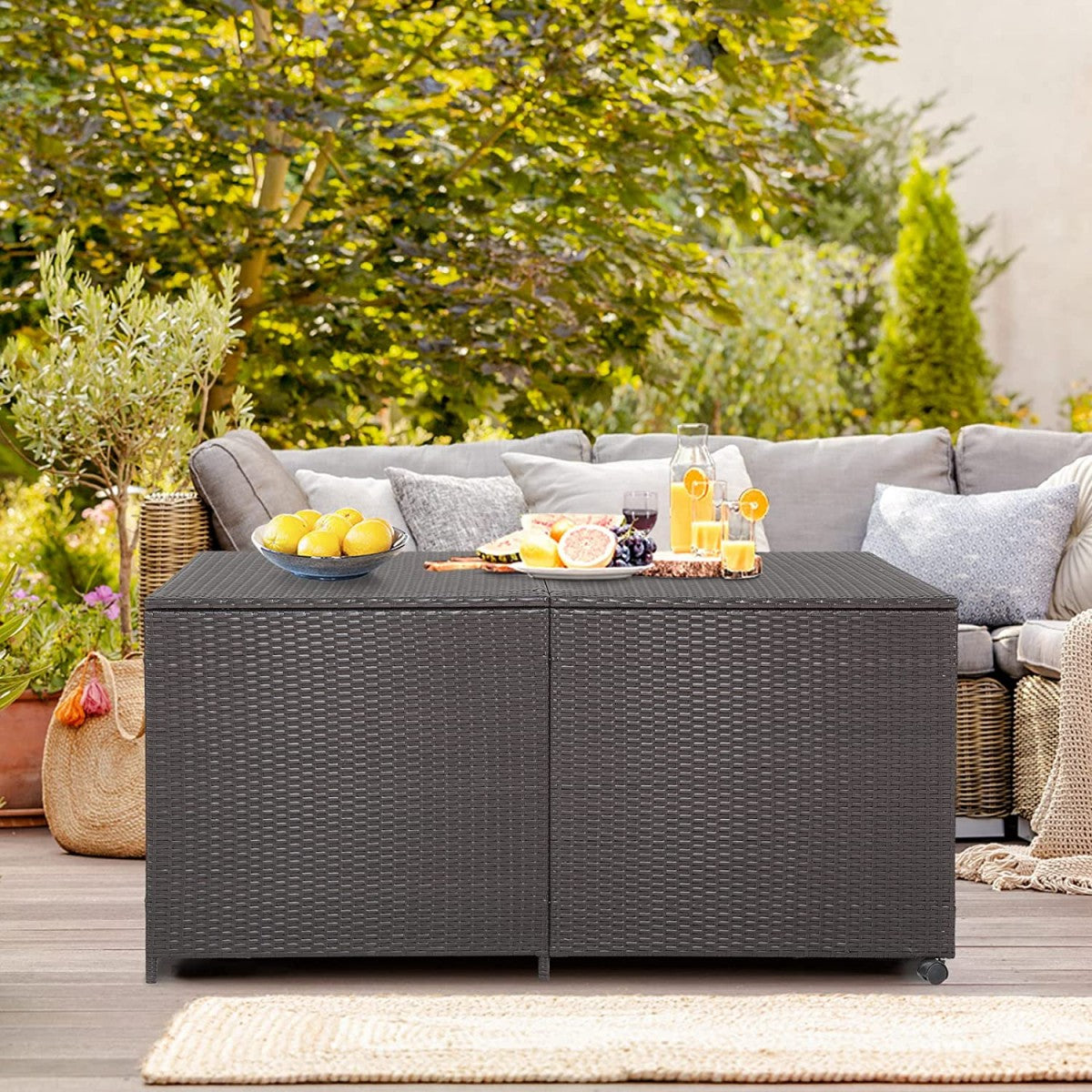 LIVSK Terrasopbergbox 662L - Waterdicht - Stevig Metalen Frame - 2 Wielen - Handgeweven Rotan - 150 x 77 x 73 cm - Bruin
