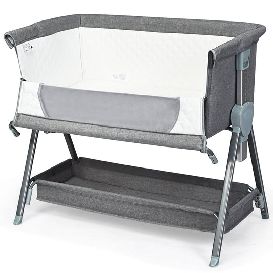 LIVSK Verstelbare Babywieg naast Bed - Driehoekig Metalen Frame - 6 Hoogtes - Gaas-ontwerp - Opbergmand - Grijs