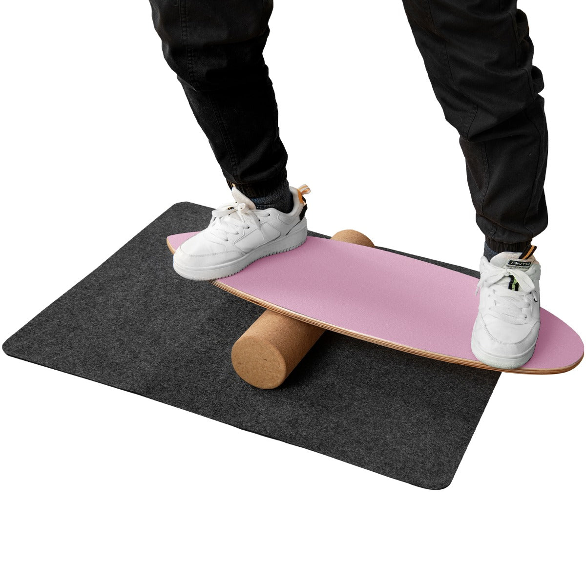 LIVSK Balancebord Balancetrainer - 8-laags Berkenhout - Inclusief Kurkrol en Vilten Mat - Draagvermogen tot 100 kg - Roze