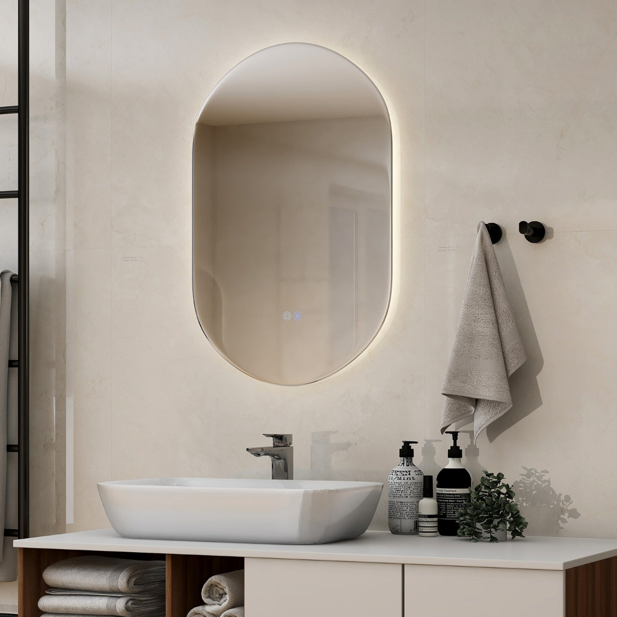 LIVSK Ovale Wandspiegel met Dimbare Led-Verlichting - Anti-Condens - Luxe Design - 80 x 50 cm - Zilver
