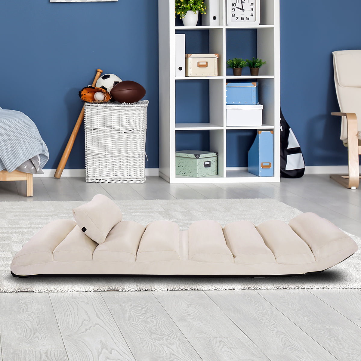LIVSK Opvouwbare Luie Bank - 5 Verstelbare Posities - Gewatteerd Kunstsuède - Draagvermogen 100 kg - 175 x 55 x 25 cm - Beige