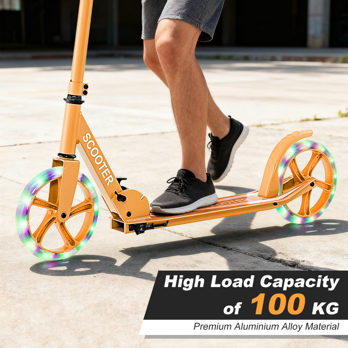 Livsk costway scooter voor jongeren en volwassenen met dubbele verlichte wielen remmen antislipdeck draagriem standaard oranje