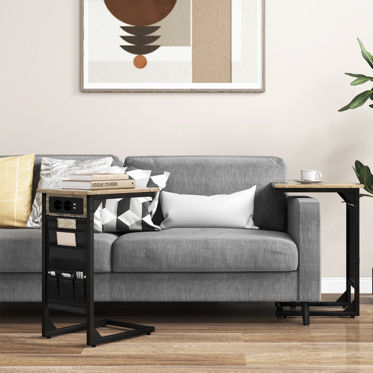 LIVSK Set van 2 Bijzettafels met Oplaadstation - 2 Stopcontacten en 2 USB-poorten - Slank 'C'-ontwerp - Bruin