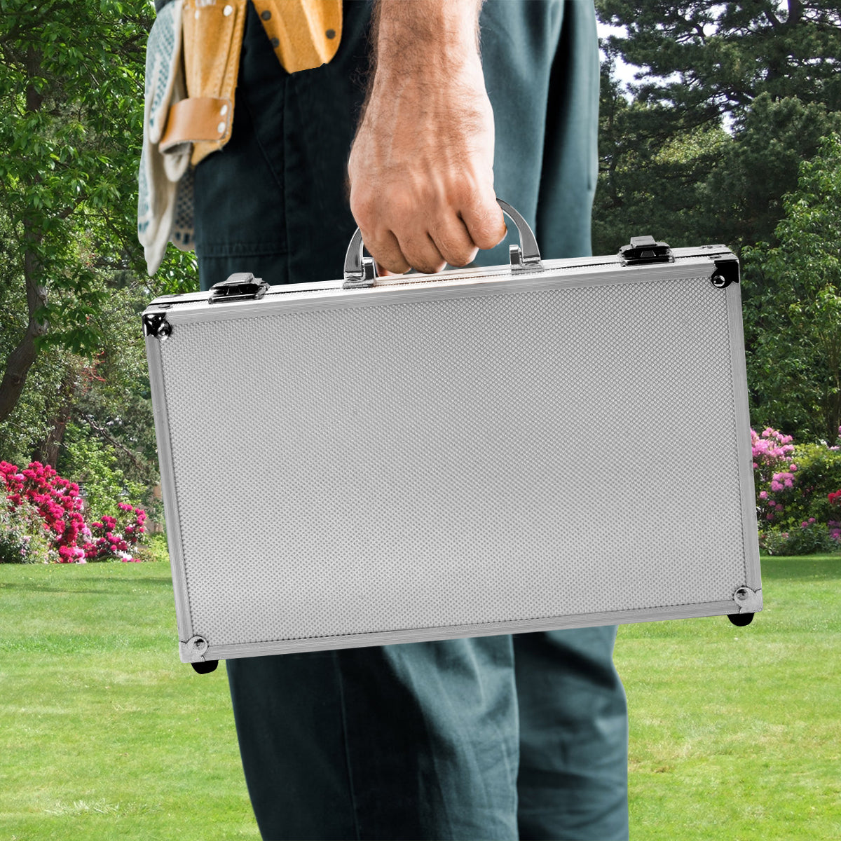 LIVSK Wapenreinigingsset - Universeel voor Jachtgeweren, Luchtbuksen en Pistolen - Compleet met Draagtas - 75 stuks - Zwart