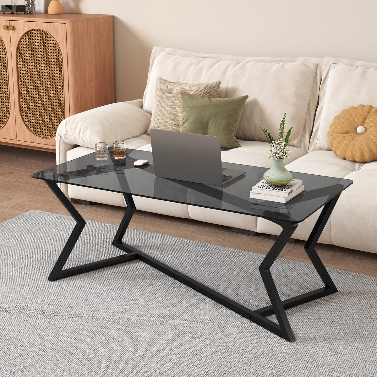 LIVSK Salontafel - Gehard Glazen Blad - Geometrisch Metalen Frame - Verstelbare Voetjes - 110 x 55 x 44,5 cm - Grijs en Zwart