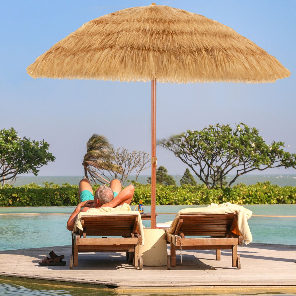 LIVSK Zonnebed en Strandparasol Set - Verstelbare Rugleuning - Hoogwaardig PP Materiaal - Draagvermogen tot 180 kg - Grijs/Taupe