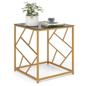 Moderne vierkante bijzettafel met gehard glazen blad en verguld geometrisch frame chique nachtkastje zwart en goud 1